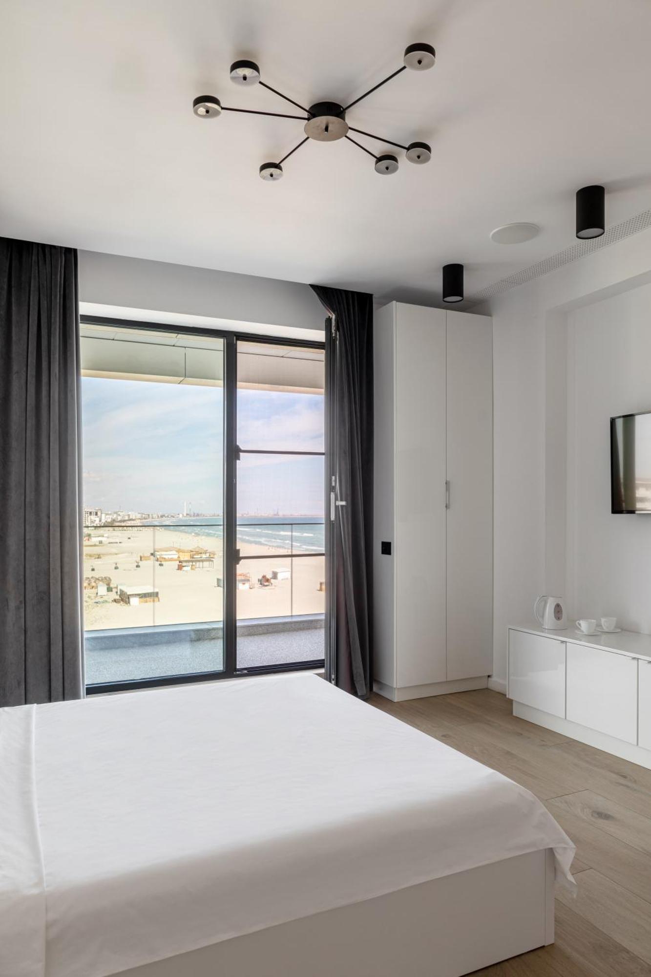 Sea On Mamaia Apartment ภายนอก รูปภาพ